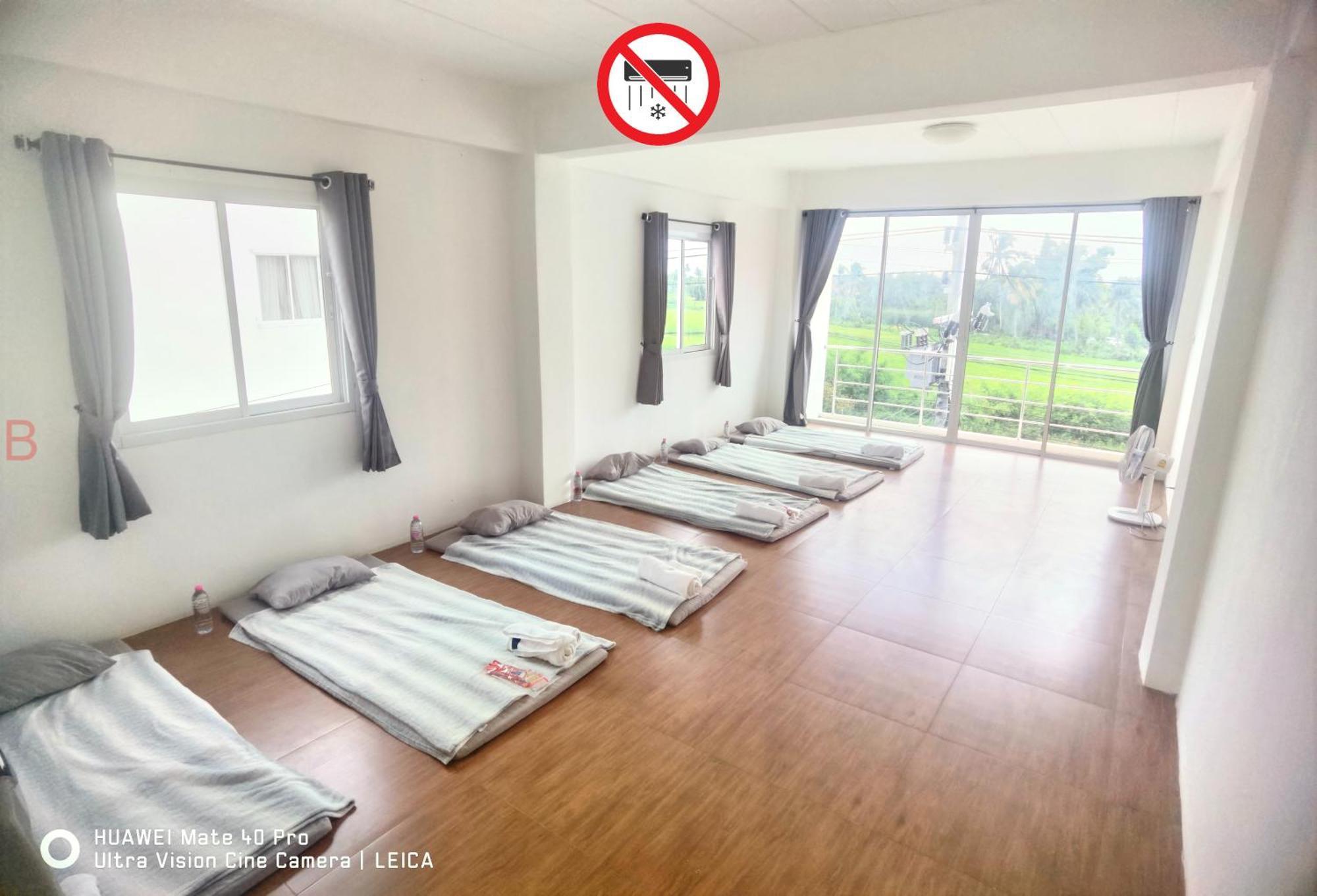 Yyk Hostel 24H Ban Khlong Krang Luaran gambar