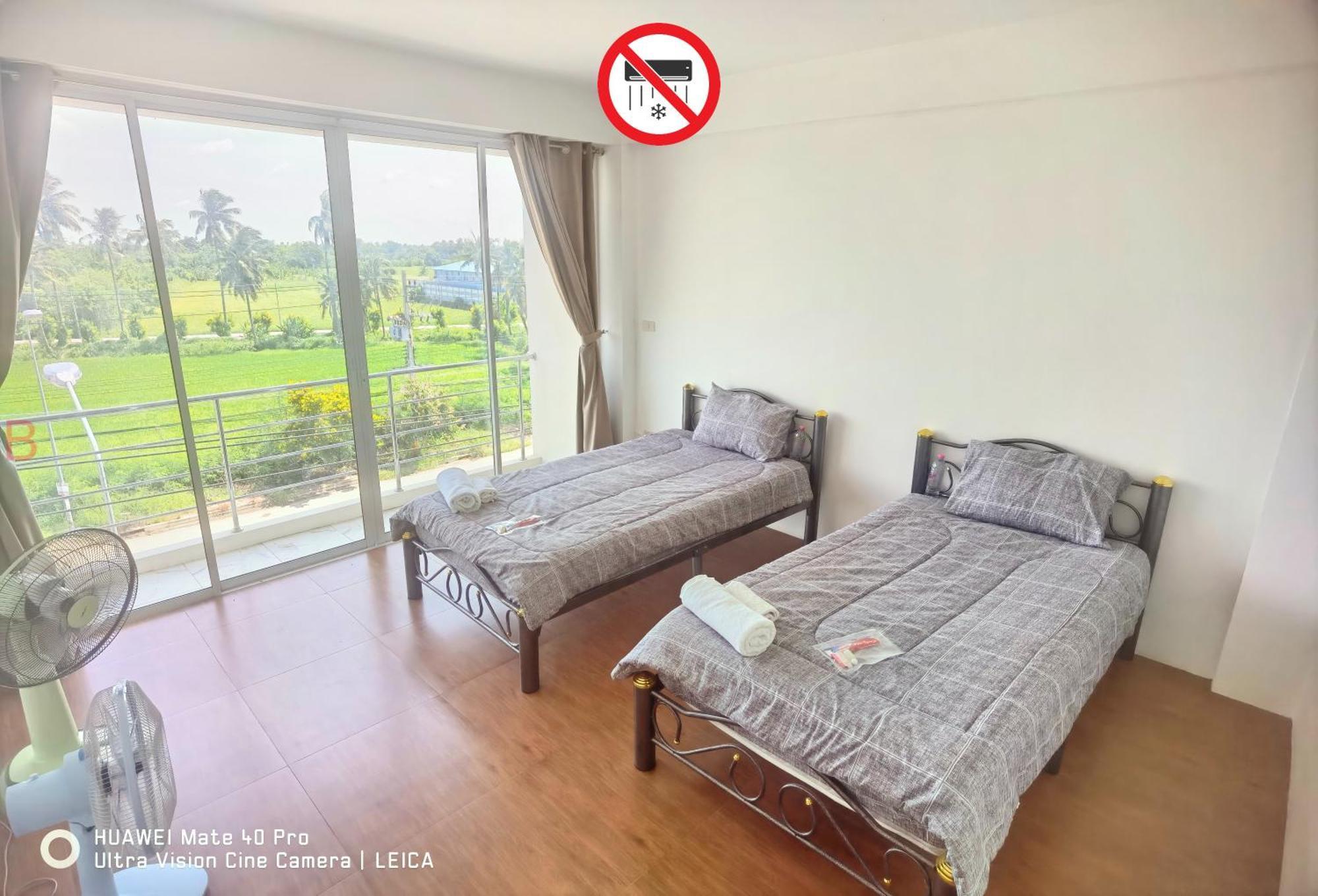 Yyk Hostel 24H Ban Khlong Krang Luaran gambar