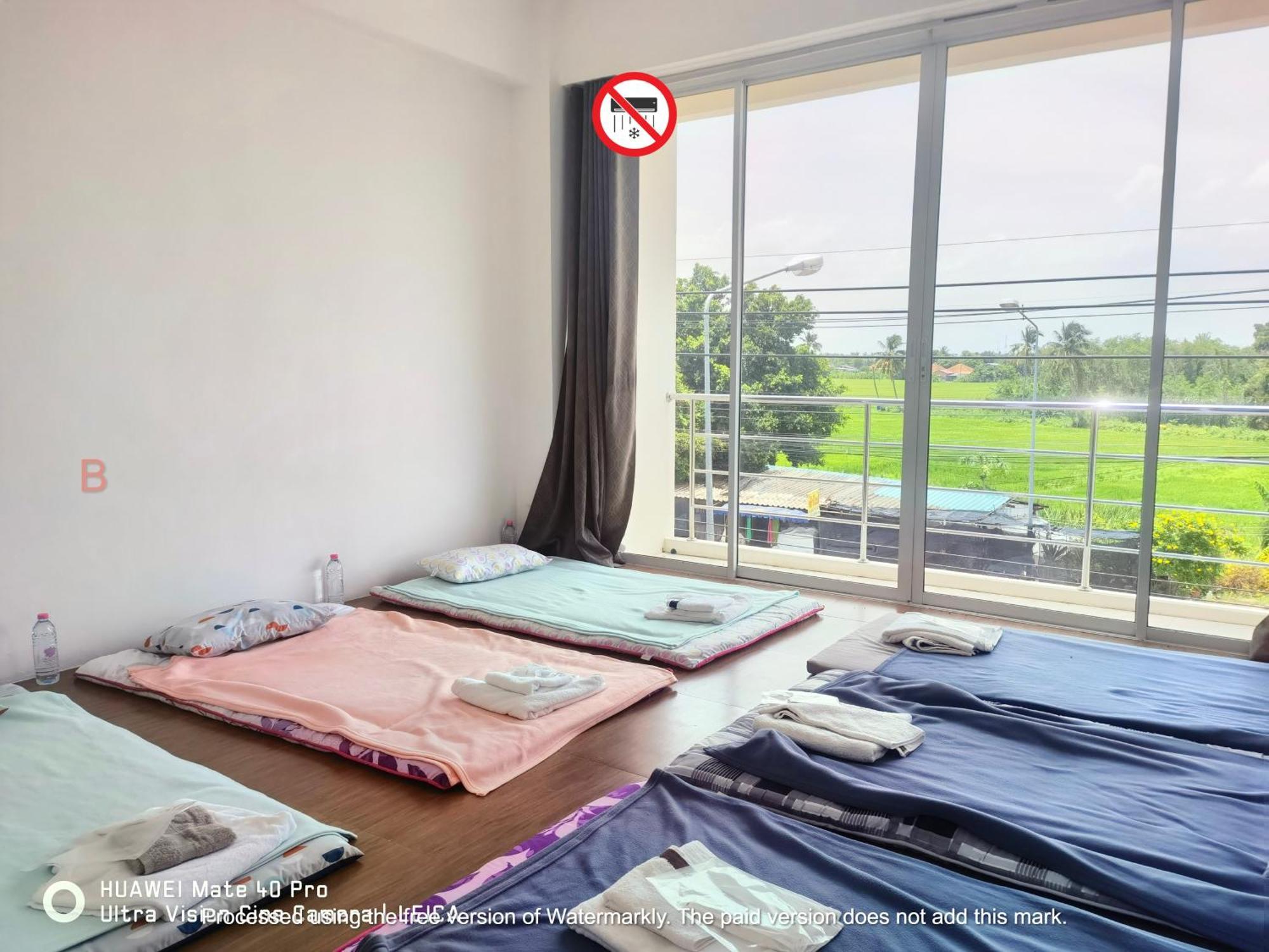 Yyk Hostel 24H Ban Khlong Krang Luaran gambar